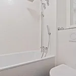 Elegant 1br Apt, Balcony, Pool, Central Location דירה