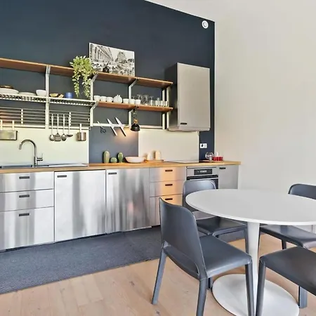 Apartman Elegant 1br Apt, Balcony, Pool, Central Location Luxemburg